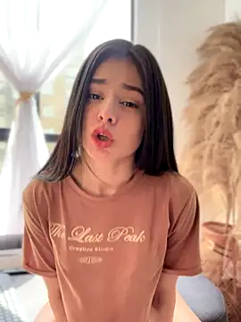 Sofi Leal online show from 11-20-25, 02:40