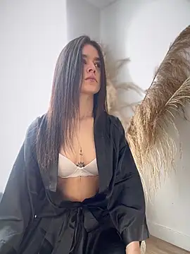 Sofi Leal online show from 11-18-25, 12:52