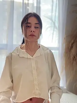 Sofi Leal online show from 11-29-25, 01:00