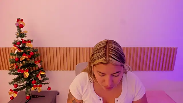 OliviaSweett online show from 12-22-25, 06:41