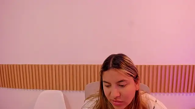 OliviaSweett online show from 04-28-26, 06:45