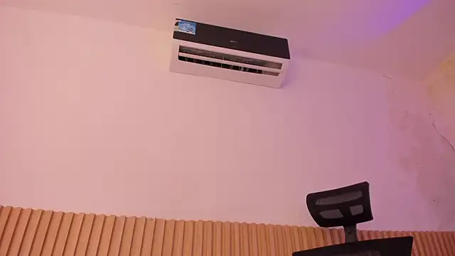 OliviaSweett online show from 09-12-25, 07:13