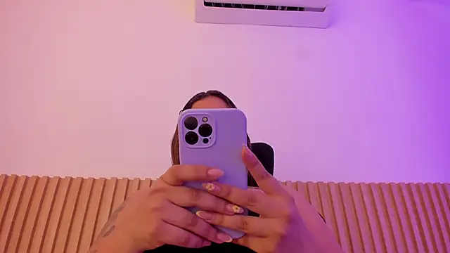 OliviaSweett online show from 11-16-25, 07:18