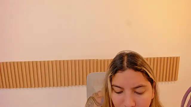 OliviaSweett online show from 06-06-26, 03:06