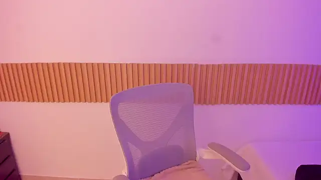 OliviaSweett online show from 01-10-26, 06:14