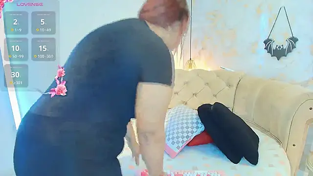 nathaliamiller online show from 10-10-25, 07:58