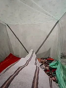 Snapshot of monubigcoock chatting on 10-30-25, 11:08 monubigcoock online show from 10-30-25, 11:08