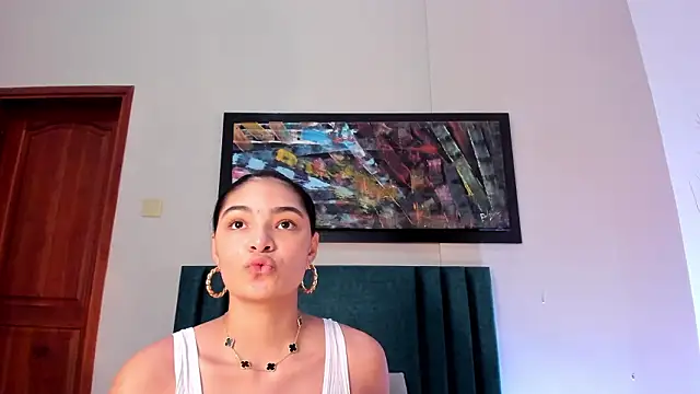 Snapshot of LunaAspen_ chatting on 02-02-26, 05:56 LunaAspen online show from 02-02-26, 05:56