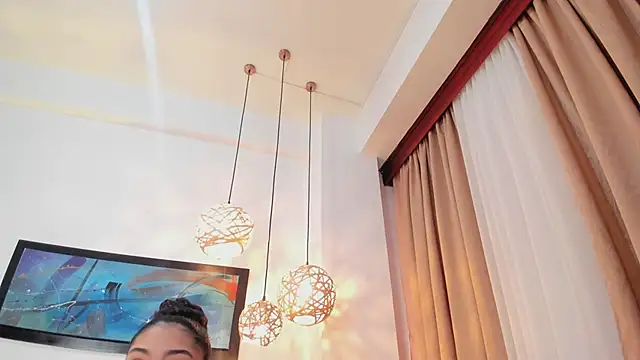 LunaAspen  online show from 10-04-25, 05:47