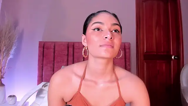 Snapshot of LunaAspen_ chatting on 02-04-26, 06:03 LunaAspen online show from 02-04-26, 06:03