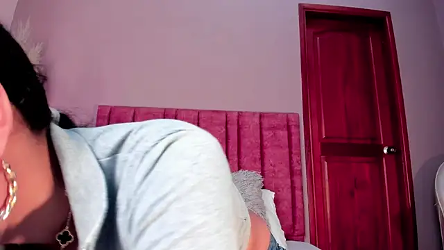 LunaAspen  online show from 12-22-25, 02:39