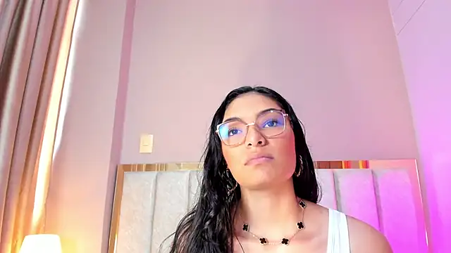 Snapshot of LunaAspen_ chatting on 01-16-26, 05:39 LunaAspen online show from 01-16-26, 05:39