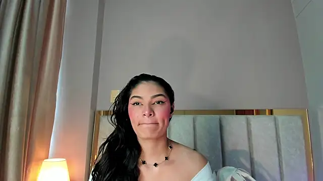 Snapshot of LunaAspen_ chatting on 02-12-26, 05:56 LunaAspen online show from 02-12-26, 05:56