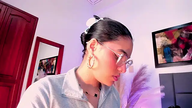 Snapshot of LunaAspen_ chatting on 02-16-26, 05:55 LunaAspen online show from 02-16-26, 05:55