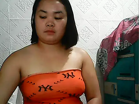 CreamyPussy4uxx online show from 02-14-26, 10:04