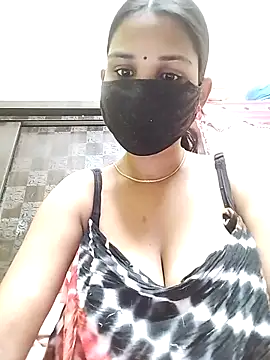 Snapshot of Devi-with-Ram chatting on 02-07-26, 07:49 Devi-with-Ram online show from 02-07-26, 07:49