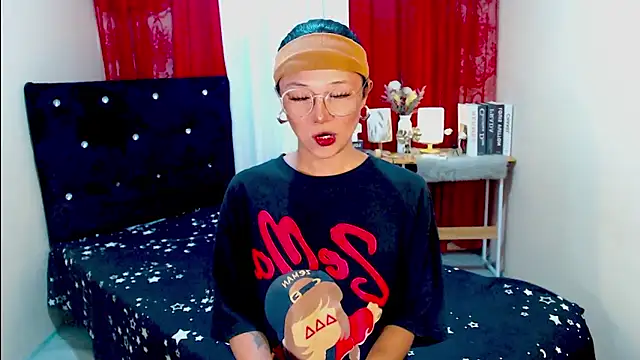 fantasticsophia69 online show from 01-11-26, 07:26