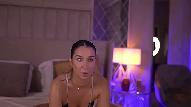 FrancescaDante online show from 11-14-25, 07:12