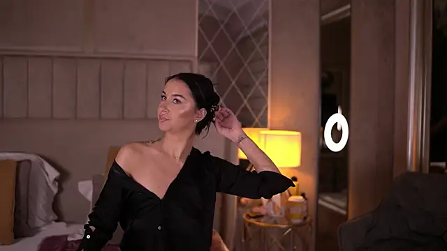 FrancescaDante online show from 12-14-25, 06:30