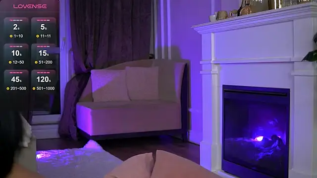 EmaHallee online show from 12-03-25, 04:13