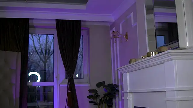 EmaHallee online show from 03-23-26, 04:34