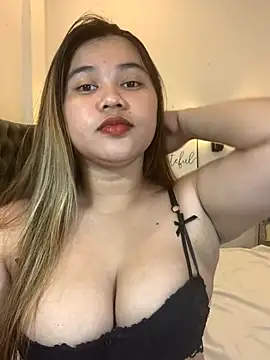 imogen x online show from 05-05-26, 02:42