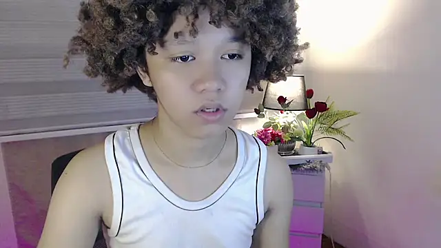 9INCHESHARDCOCK online show from 12-15-25, 06:19