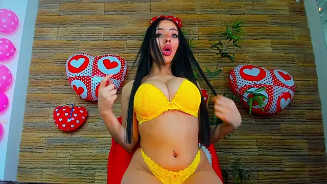 Cupcake Izzy online show from 02-14-26, 05:40