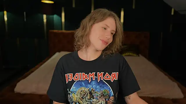 BadAfina online show from 10-08-25, 10:17