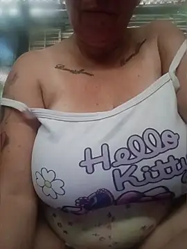 Snapshot of SinisterBabe chatting on 07-07-26, 01:14 SinisterBabe online show from 07-07-26, 01:14