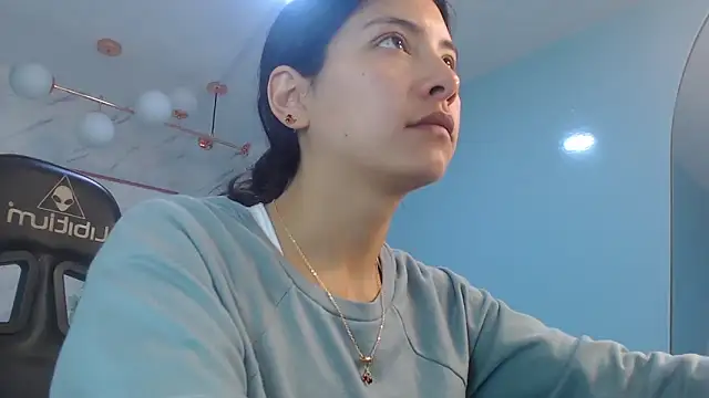 victoria hernandez t  online show from 04-08-26, 01:01