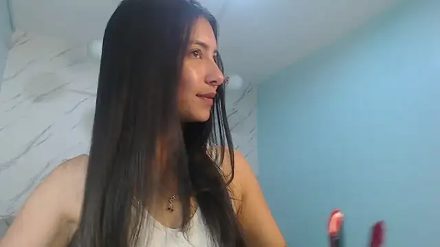 Snapshot of victoria_hernandez_t_ chatting on 07-10-26, 01:44 victoria hernandez t online show from 07-10-26, 01:44