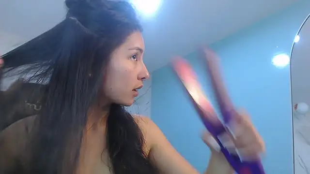 Snapshot of victoria_hernandez_t_ chatting on 04-20-26, 01:03 victoria hernandez t online show from 04-20-26, 01:03