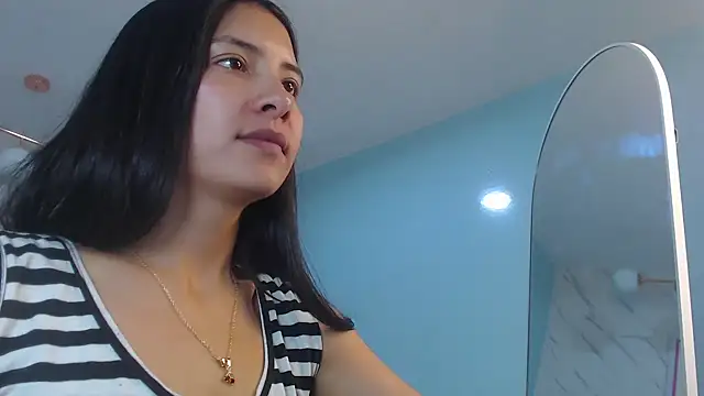 Snapshot of victoria_hernandez_t_ chatting on 05-13-26, 01:07 victoria hernandez t online show from 05-13-26, 01:07