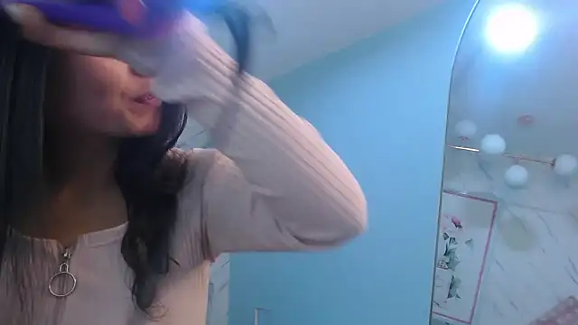Snapshot of victoria_hernandez_t_ chatting on 04-23-26, 01:02 victoria hernandez t online show from 04-23-26, 01:02