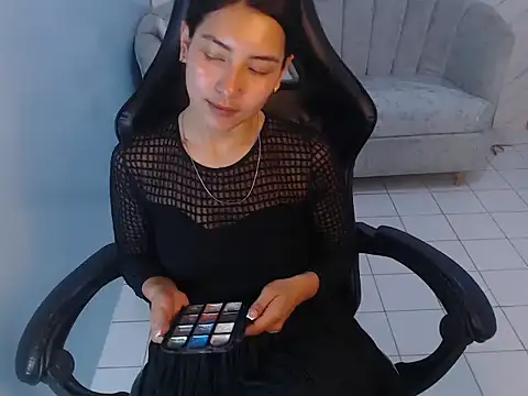 Snapshot of victoria_hernandez_t_ chatting on 05-01-26, 01:38 victoria hernandez t online show from 05-01-26, 01:38