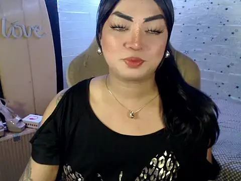 Snapshot of xxXMissCessXxx chatting on 04-01-26, 05:10 xxXMissCessXxx online show from 04-01-26, 05:10