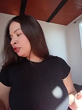 Snapshot of Isa_Acosta chatting on 06-11-26, 01:52 Isa Acosta online show from 06-11-26, 01:52