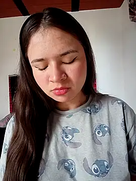 Snapshot of Isa_Acosta chatting on 10-24-25, 02:27 Isa Acosta online show from 10-24-25, 02:27