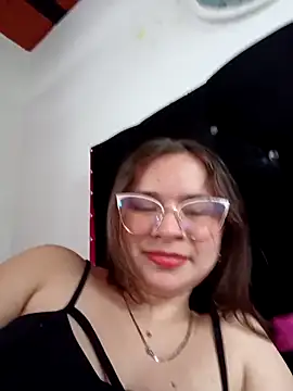 Snapshot of Isa_Acosta chatting on 10-07-25, 05:36 Isa Acosta online show from 10-07-25, 05:36