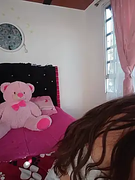 Snapshot of Isa_Acosta chatting on 07-08-26, 01:45 Isa Acosta online show from 07-08-26, 01:45