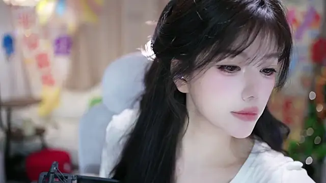 Snapshot of Fortune2Me chatting on 02-23-26, 03:30 Fortune2Me online show from 02-23-26, 03:30