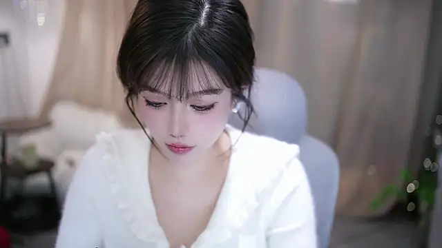 Snapshot of Fortune2Me chatting on 02-09-26, 06:11 Fortune2Me online show from 02-09-26, 06:11