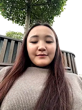 Snapshot of KissMeEva chatting on 09-18-25, 02:09 KissMeEva online show from 09-18-25, 02:09