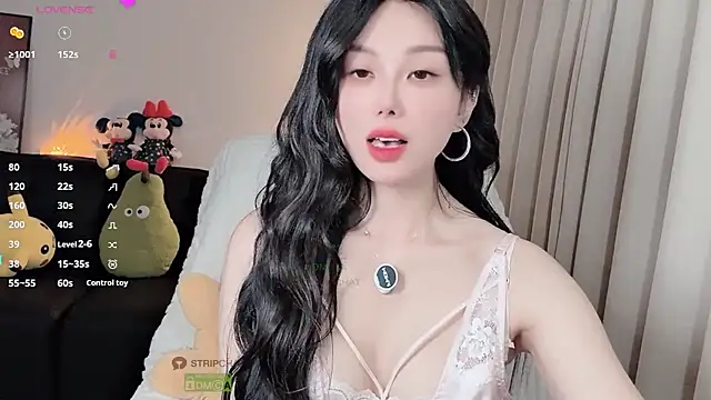 Xiatian520  online show from 02-01-26, 05:22