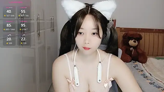 Snapshot of Xiaotantan-99 chatting on 10-18-25, 07:38 Xiaotantan-99 online show from 10-18-25, 07:38