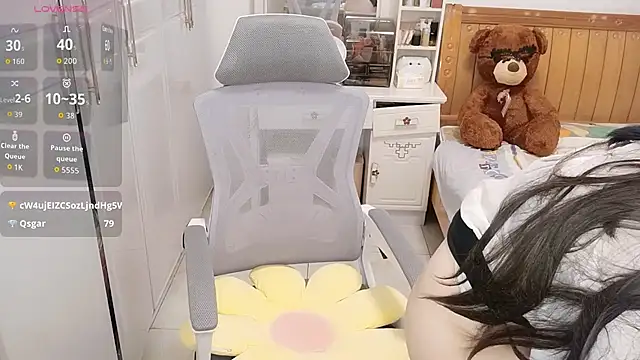 Snapshot of Xiaotantan-99 chatting on 10-02-25, 12:36 Xiaotantan-99 online show from 10-02-25, 12:36