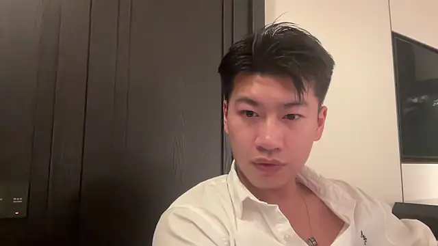 heywilliam online show from 11-05-25, 02:20
