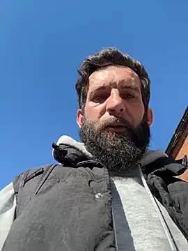 Michel huge online show from 05-10-26, 05:04