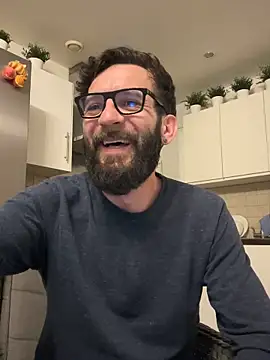 Michel huge online show from 11-04-25, 08:23